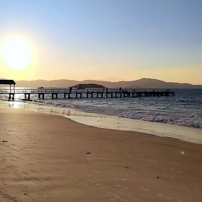 Amplo Apto A 20 Metros Do Mar. Florianópolis